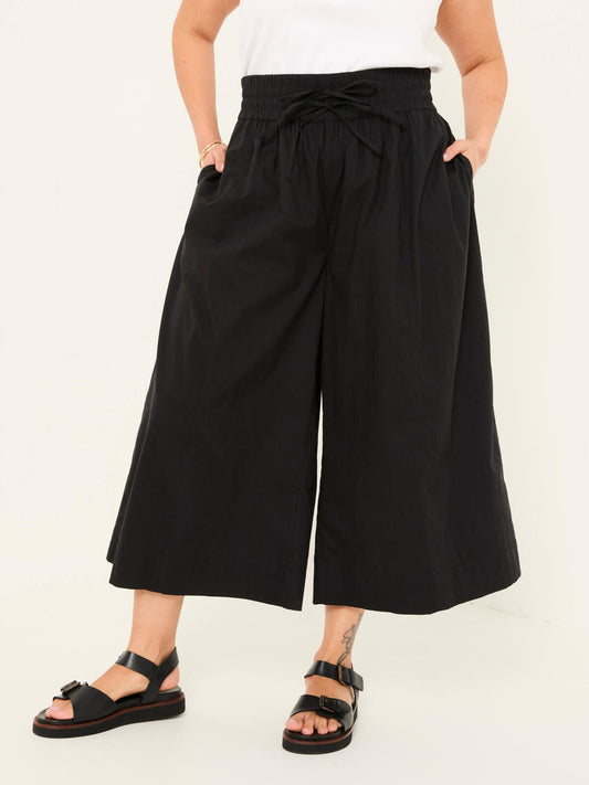 Yorteeza Wide Leg Cropped Trouser